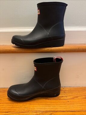 Hunter Short Black Women’s Rubber Rain Boots